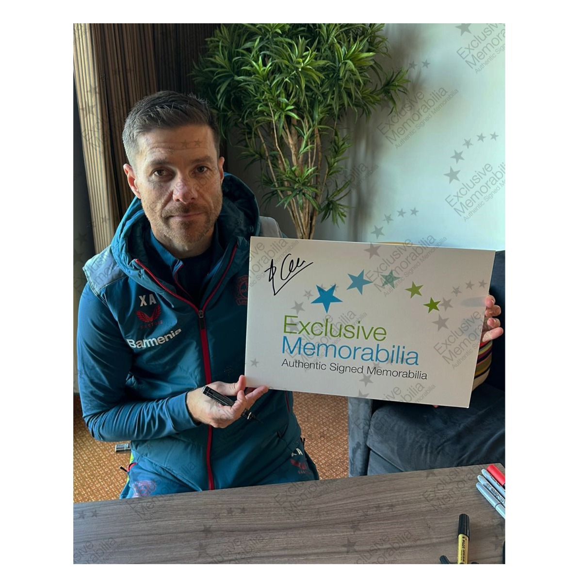 xabi-alonso-exclusive-memorabilia-board-2023_2_11 xabi-alonso-exclusive-memorabilia-board-2023_2_11