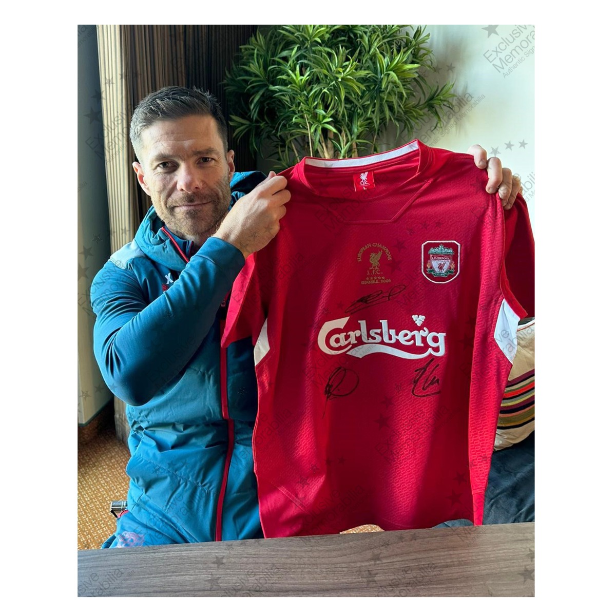 xabi-alonso-triple-signed-liverpool-shirt-proof-2_3 xabi-alonso-triple-signed-liverpool-shirt-proof-2_3